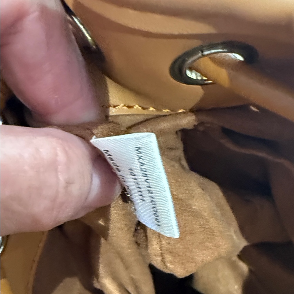 Source Unknown MCM Cognac Brown Leather Drawstring Shoulder Bag - Picture 10 of 16